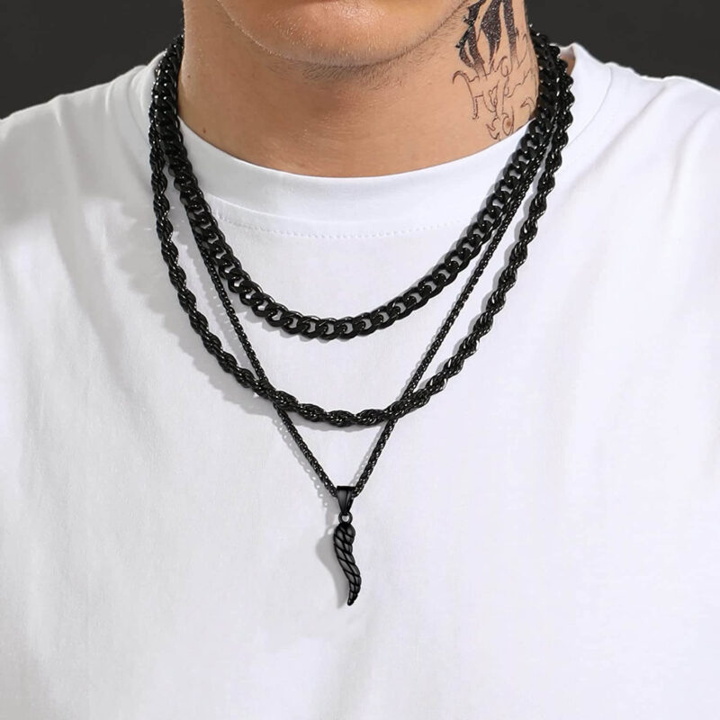 Mens Italian Horn Necklace